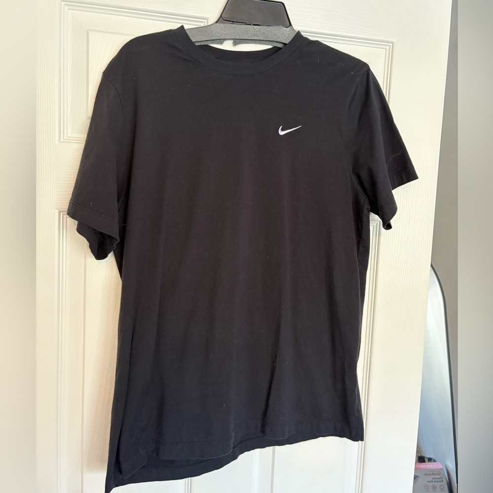 The Nike Tee Black, L